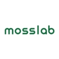 Mosslab: Living Moss Humidifier & Subtle Scent Diffuser (Biophilic Design)